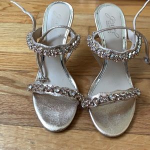 Jewel Badgley Mischka Odette Evening Sandal Rose Gold size 7 1/2 heels